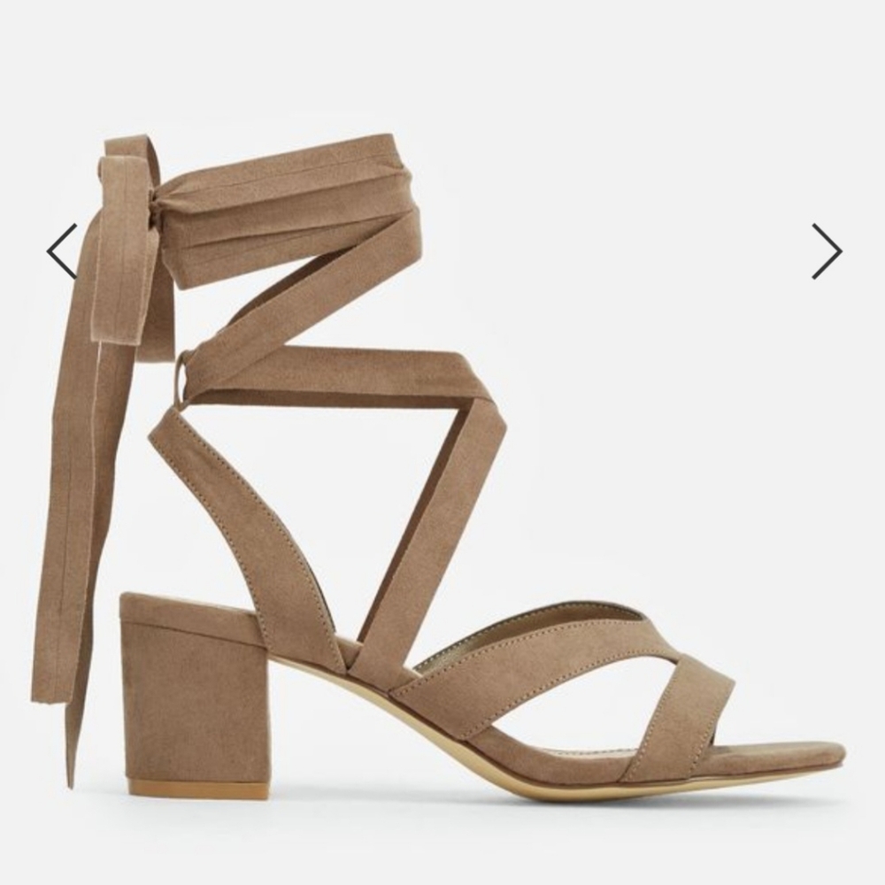 JustFab Donina Sandle Sizs 8